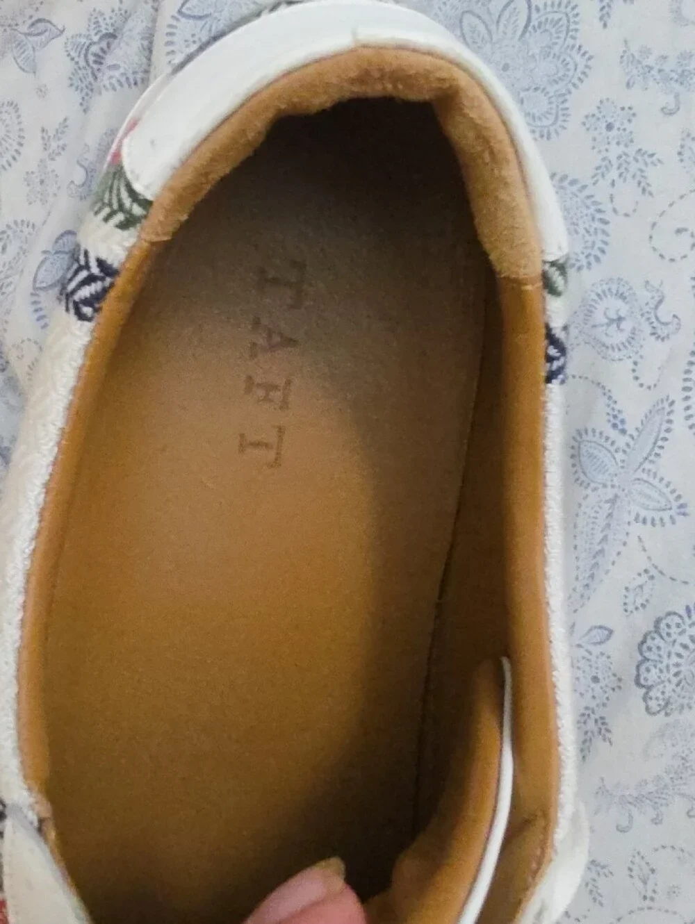 Taft casual low